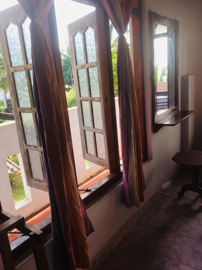 Dilena Beach Inn Tangalle Exterior photo