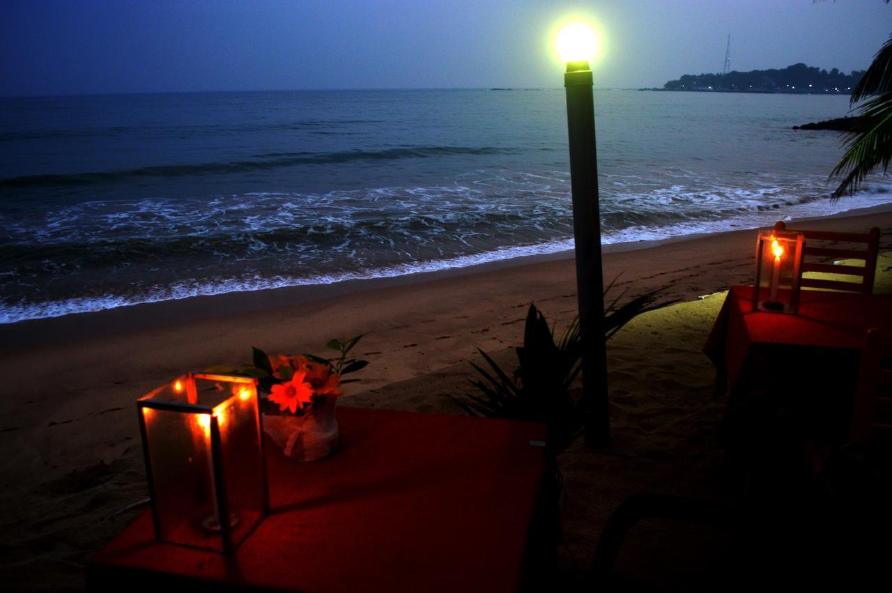 Dilena Beach Inn Tangalle Exterior photo